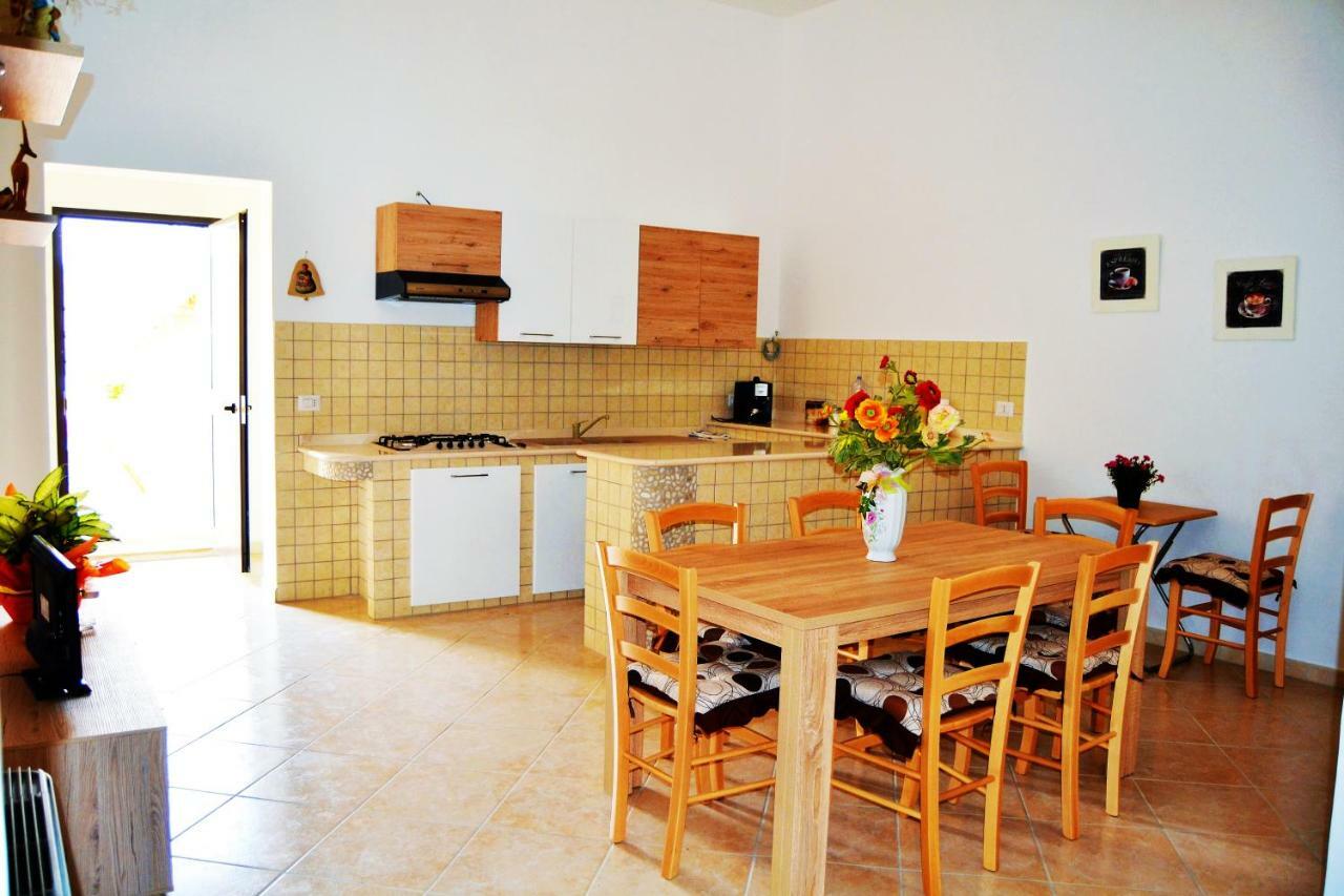 I Due Tesori Bed & Breakfast ซาน เชซาริโอ ดิ เลชเช ภายนอก รูปภาพ