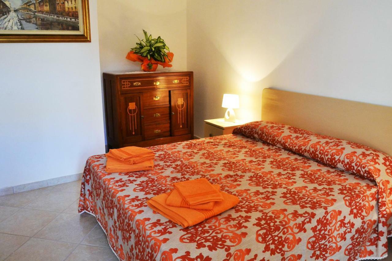 I Due Tesori Bed & Breakfast ซาน เชซาริโอ ดิ เลชเช ภายนอก รูปภาพ