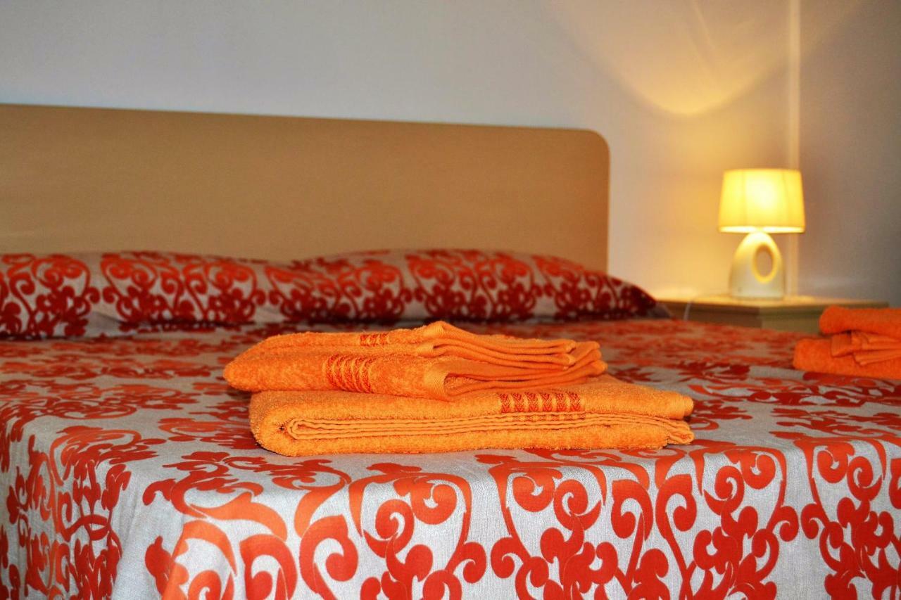 I Due Tesori Bed & Breakfast ซาน เชซาริโอ ดิ เลชเช ภายนอก รูปภาพ